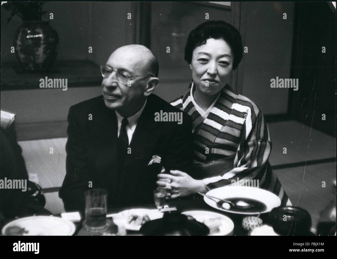 1962 - Igor Stravinsky with the Geishas. Igor Stravinsky, the celebrated composer and conductor, who is at present in Japan to direct the NHK Television and Radio Symphony Orchestra for the Osaka International Festival, is seen at a Geisha party given in his and Mrs. Stravinsky' honour at Tokyo Geisha house. Photo shows Igor Stravinsky with the celebrated Geisha named Hanko during the Japanese dinner. © Keystone Pictures USA/ZUMAPRESS.com/Alamy Live News Stock Photo