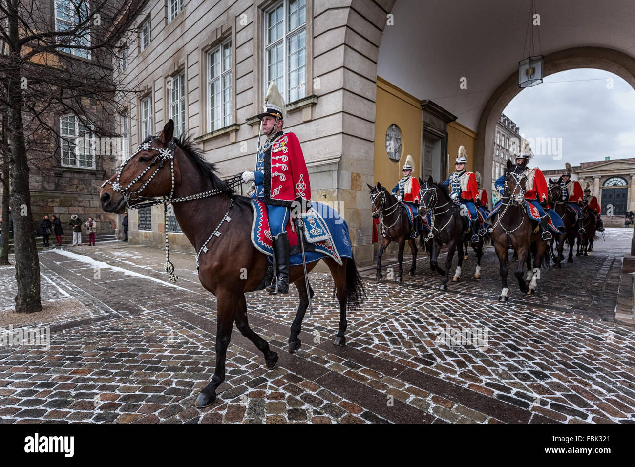 Soldiers from the Guard Hussar Regiment in front of