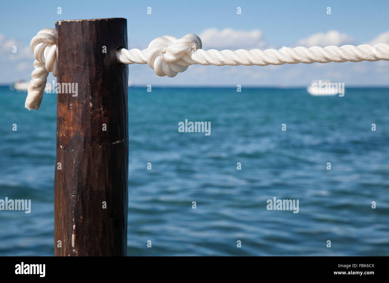 Boat piling knot hires stock photography and images Alamy