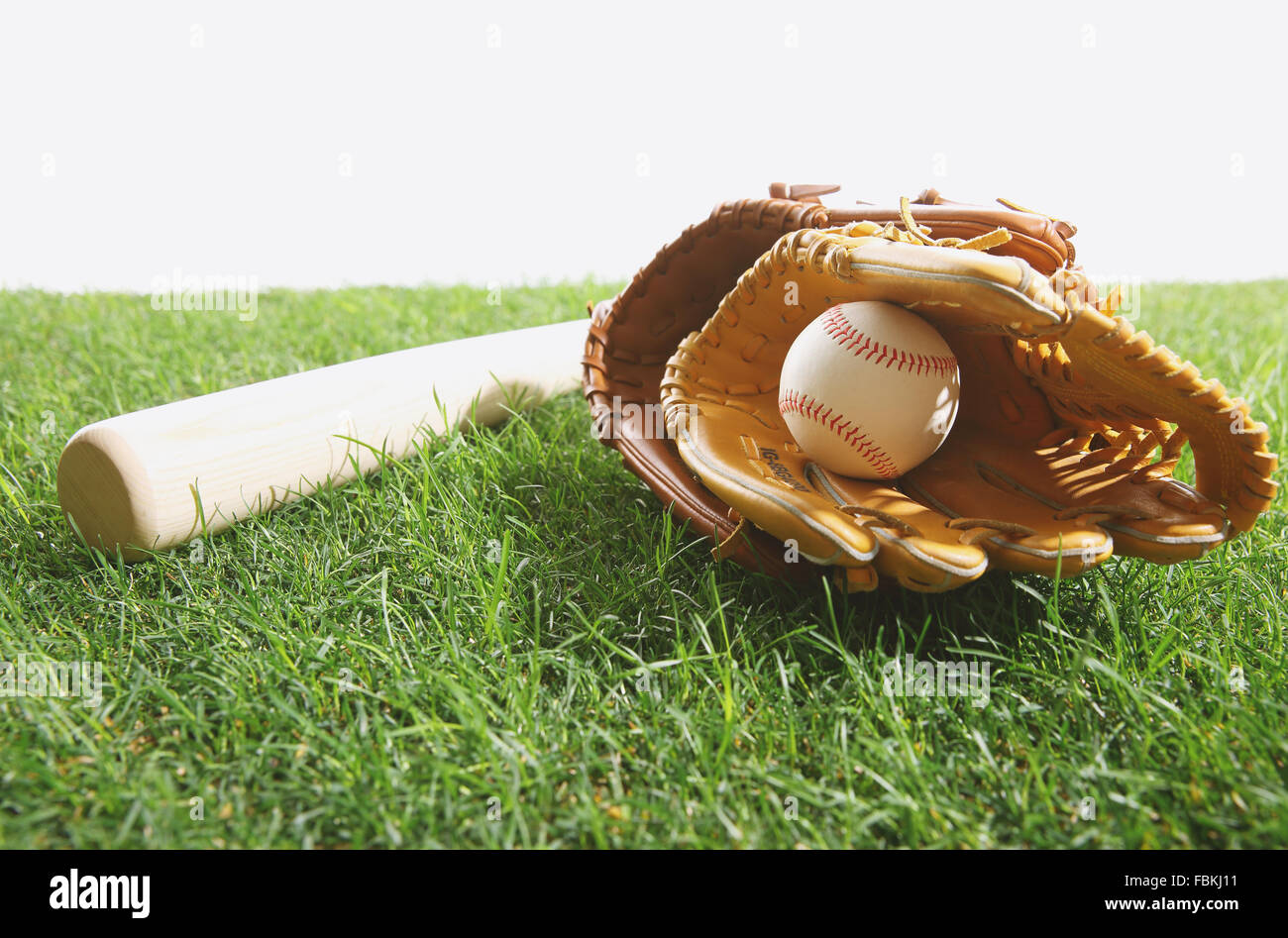 Baseball bat grass hi-res stock photography and images - Alamy