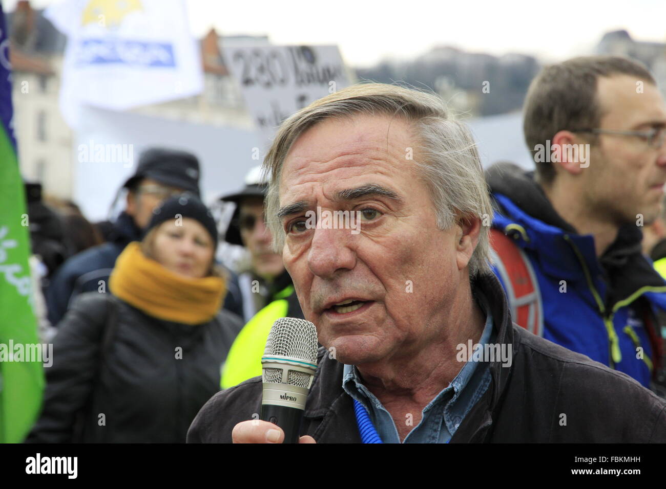 Demonstration on Place Bellecour with Allain BougrainDubourg (LPO
