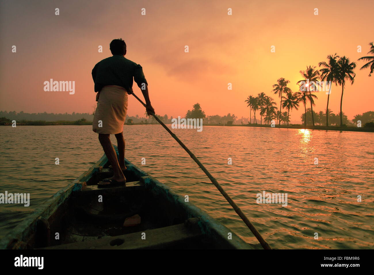 Man in boat hi-res stock photography and images - Alamy