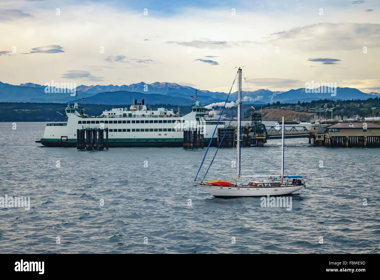 Ferry port pacific hires stock photography and images Alamy