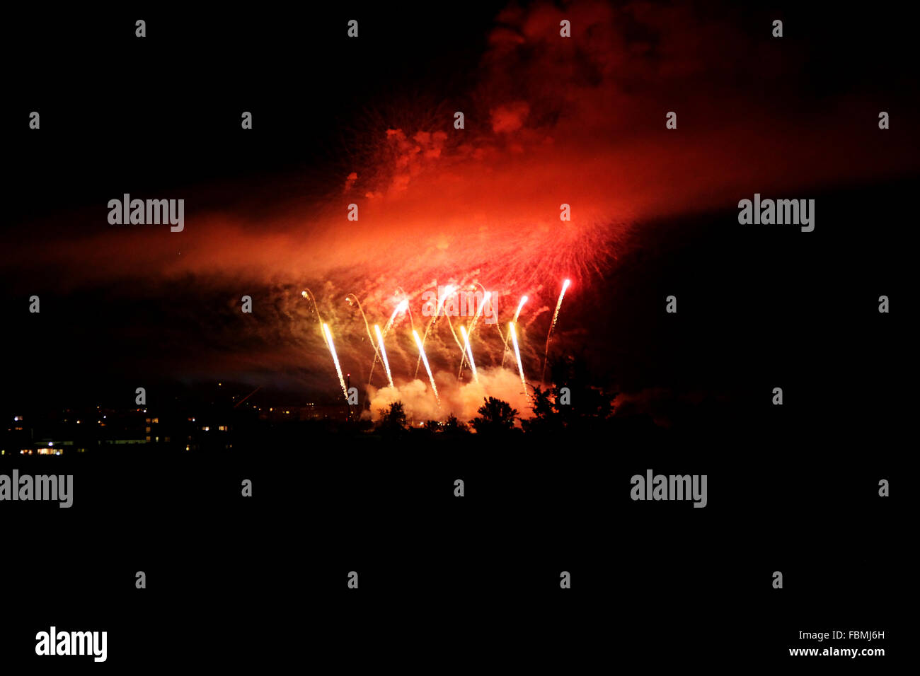 Firework explosions hires stock photography and images Alamy