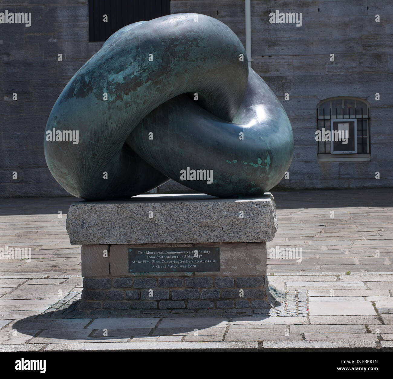 'The Bonds of Friendship' memorial sculpture, Broad Street, Old Portsmouth, Portsmouth, Hampshire, England, UK. Stock Photo