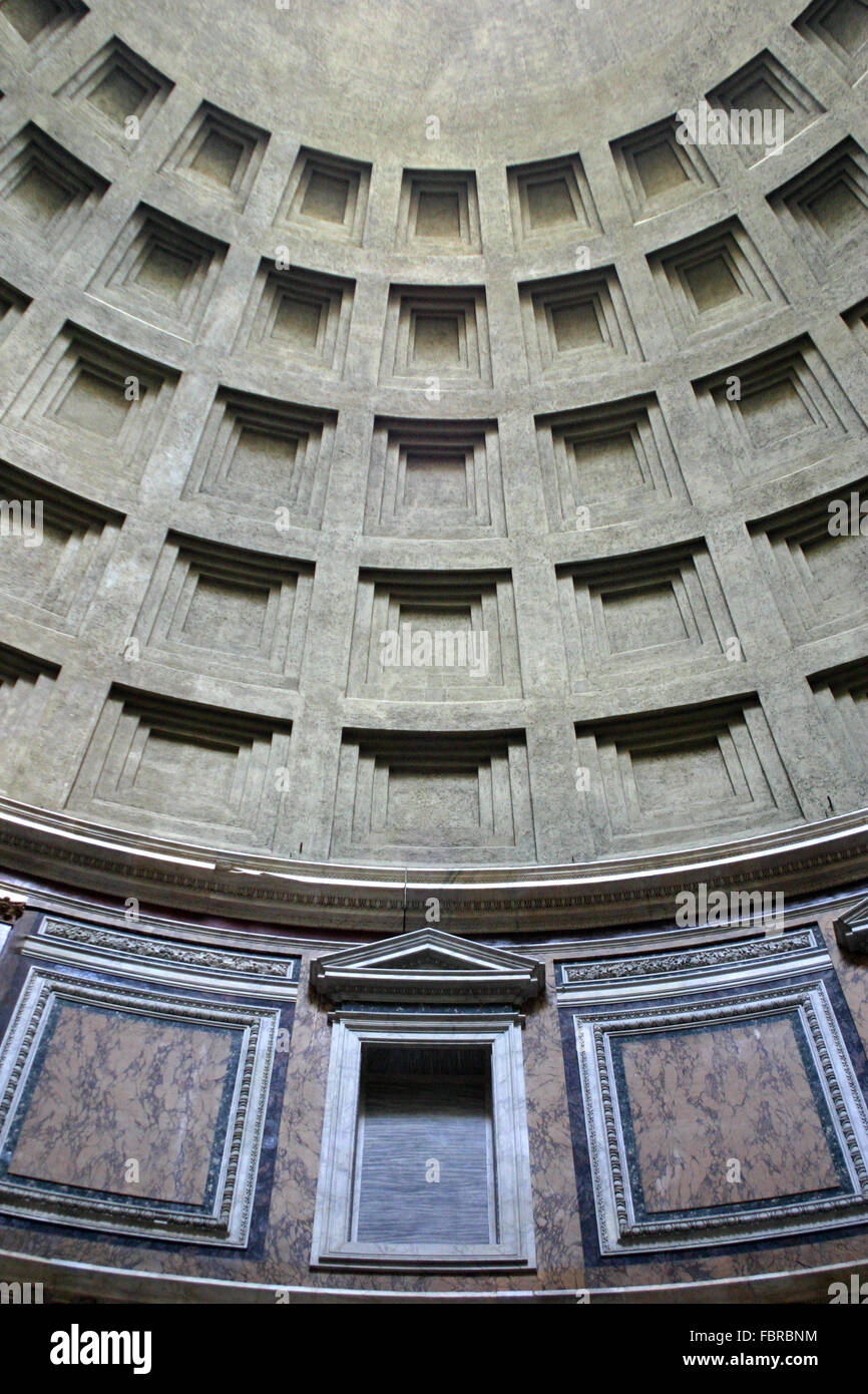 Dome of Pantheon Roman temple, Rome Italy Stock Photo Alamy