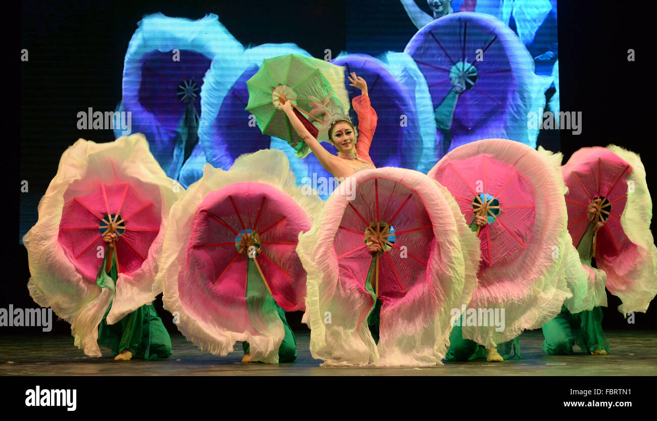 Dhaka, Bangladesh. 18th Jan, 2016. Chinese dancers perform at the National Theater in Dhaka, Bangladesh, Jan. 18, 2016. China's Tianjin Art Troupe staged here on Monday a culturally captivating performance aimed at celebrating the upcoming Lunar New Year. Credit:  Shariful Islam/Xinhua/Alamy Live News Stock Photo