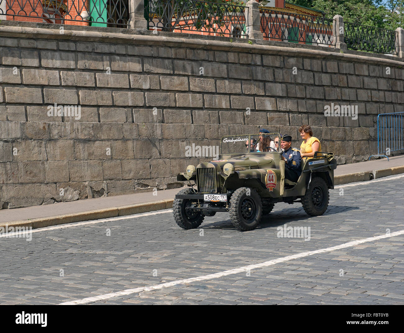 Moscow, Military Retro car GAZ-64 rally Gorkyclassic on the run of vintage cars in Moscow, view side Stock Photo