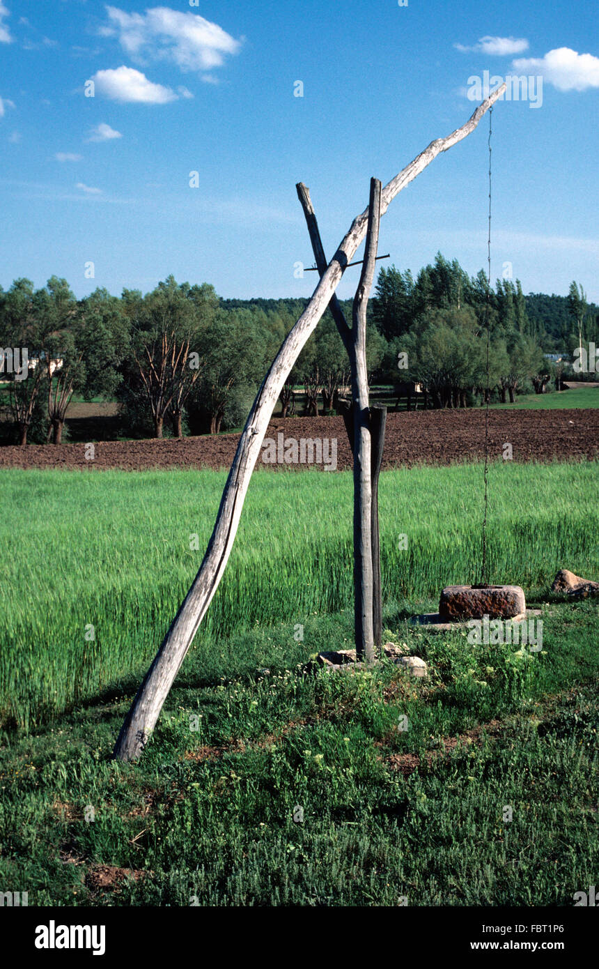 Water Well and Counterweight Water Irrigation System in Central
