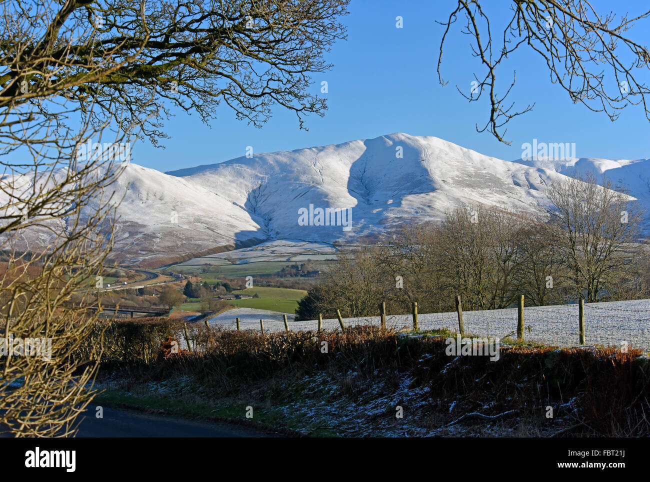 The howgills in winter hi-res stock photography and images - Alamy