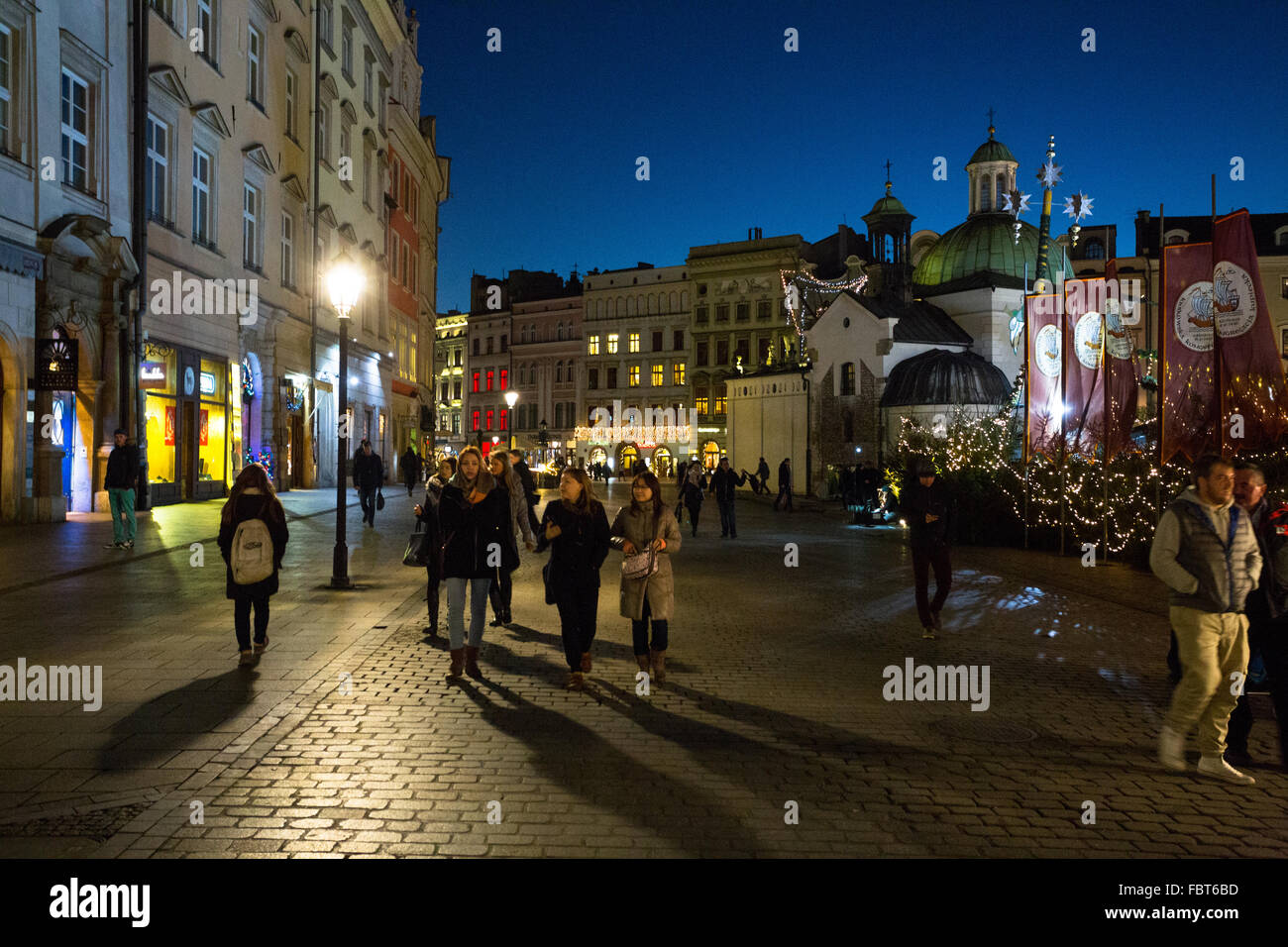 Krakow christmas market at night hi-res stock photography and images ...