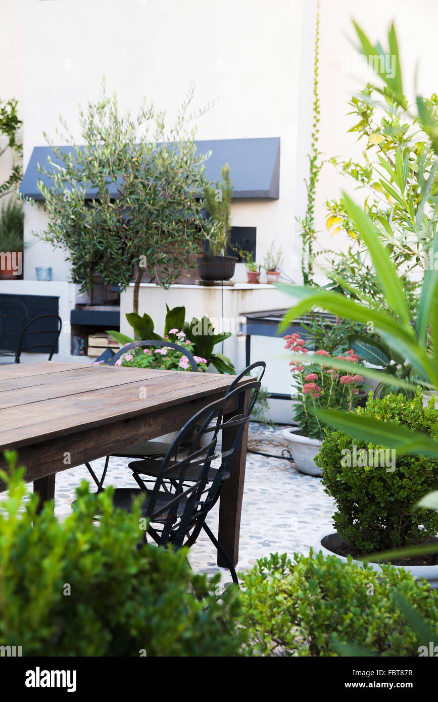 Patio furniture on residential terrace Stock Photo - Alamy