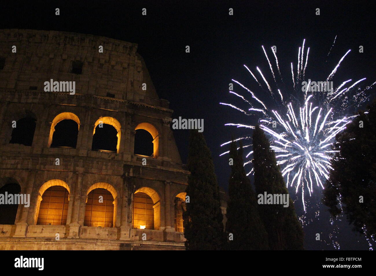New Year Eve in Rome, Fireworks at Colosseum Stock Photo Alamy