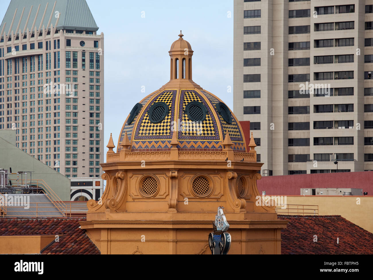 Ornate dome and tower hires stock photography and images Alamy