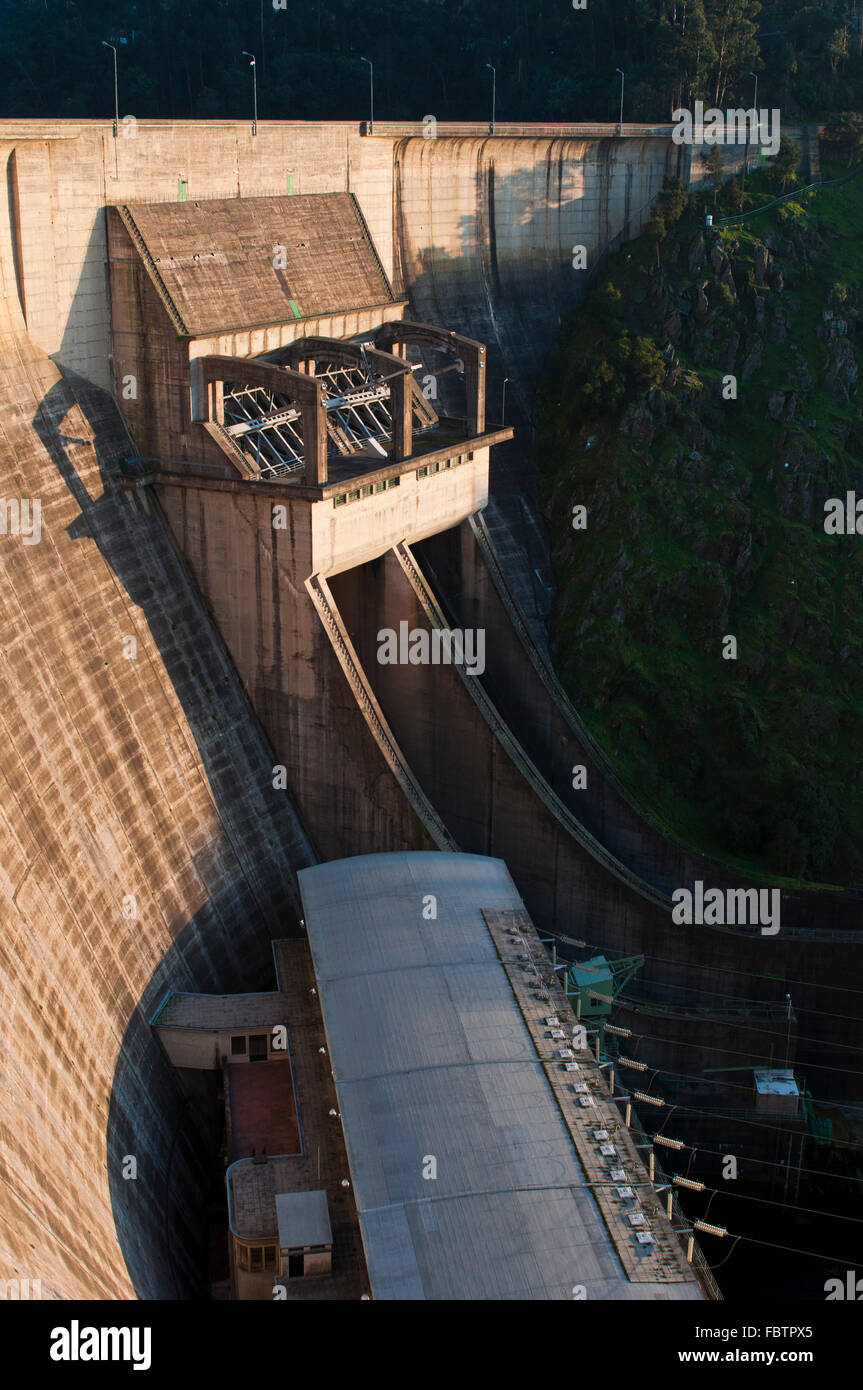 stunning Castelo de Bode Dam in Tomar Stock Photo