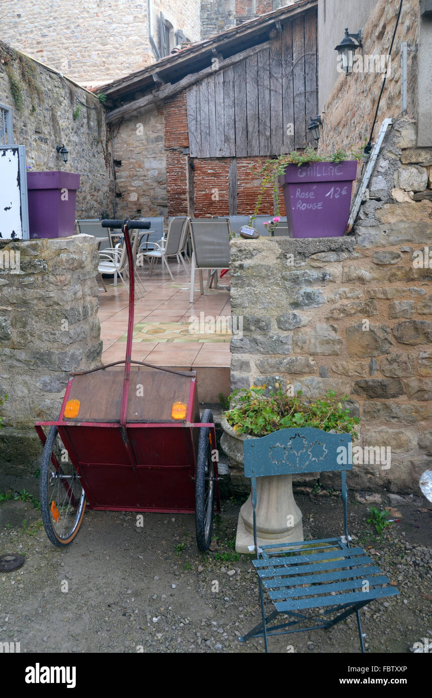 St antonin noble val hires stock photography and images Alamy