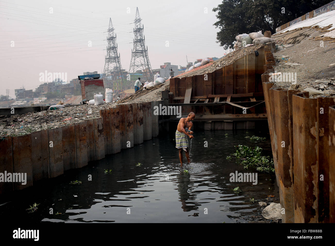 Bangladesh water pollution unicef hires stock photography and images