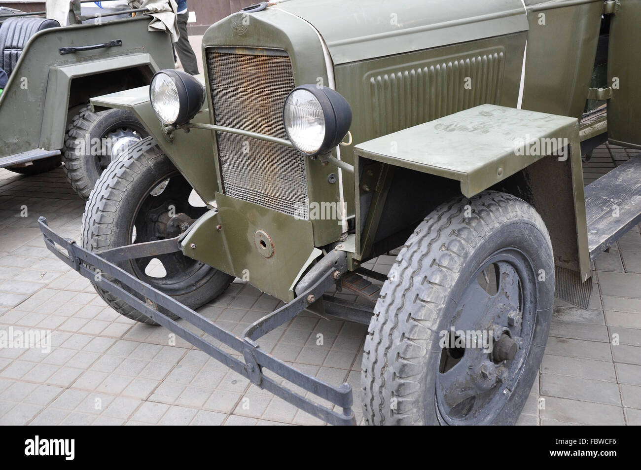 Retro style automobile hi-res stock photography and images - Alamy