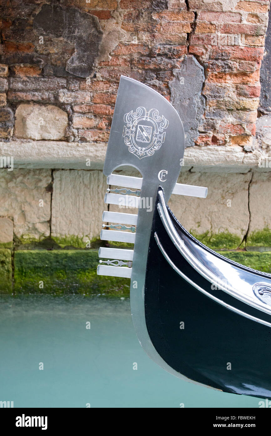 Italy venice boat ornament gondola hi-res stock photography and images ...