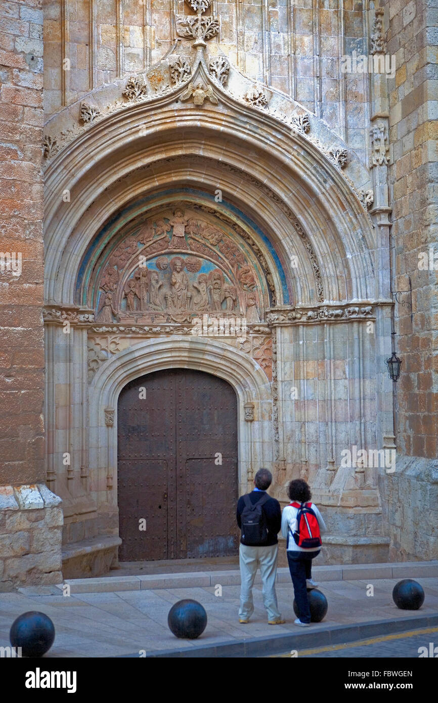 Spain, Zaragoza province,Daroca: Side door of the Basilica de Santa Maria de los Sagrados corporales Stock Photo