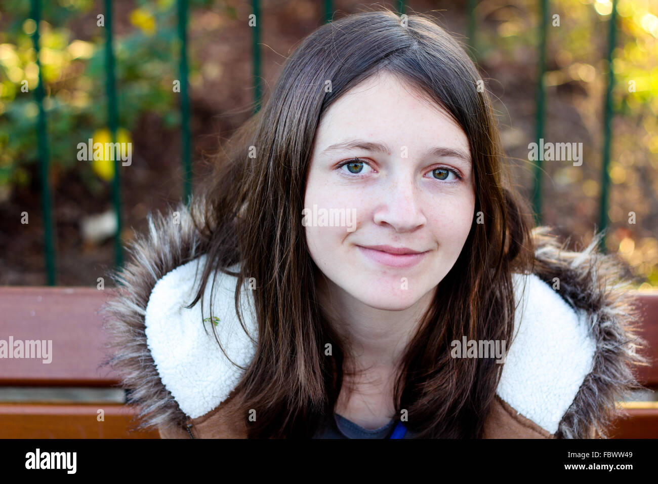 Brunette girl hi-res stock photography and images - Alamy