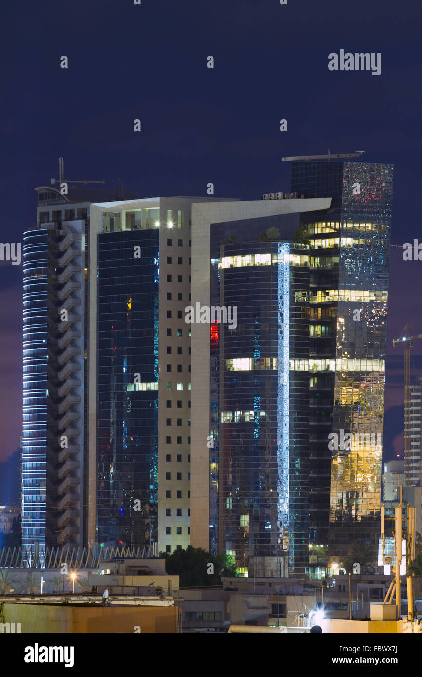 Tel aviv skyscrapers hi-res stock photography and images - Alamy