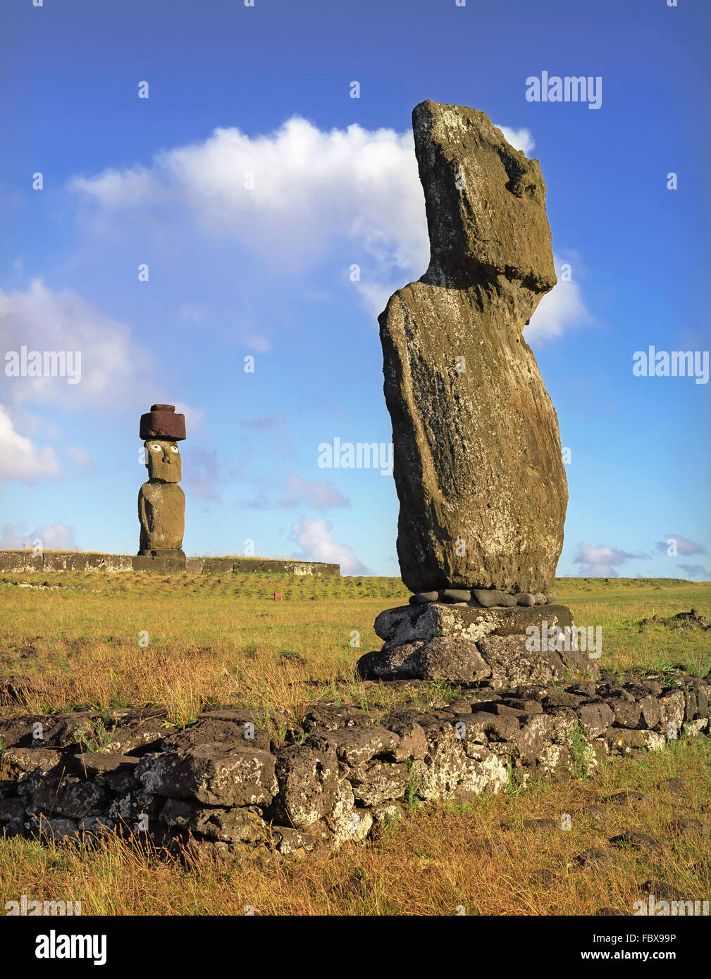 Monolithic sculpture hi-res stock photography and images - Alamy