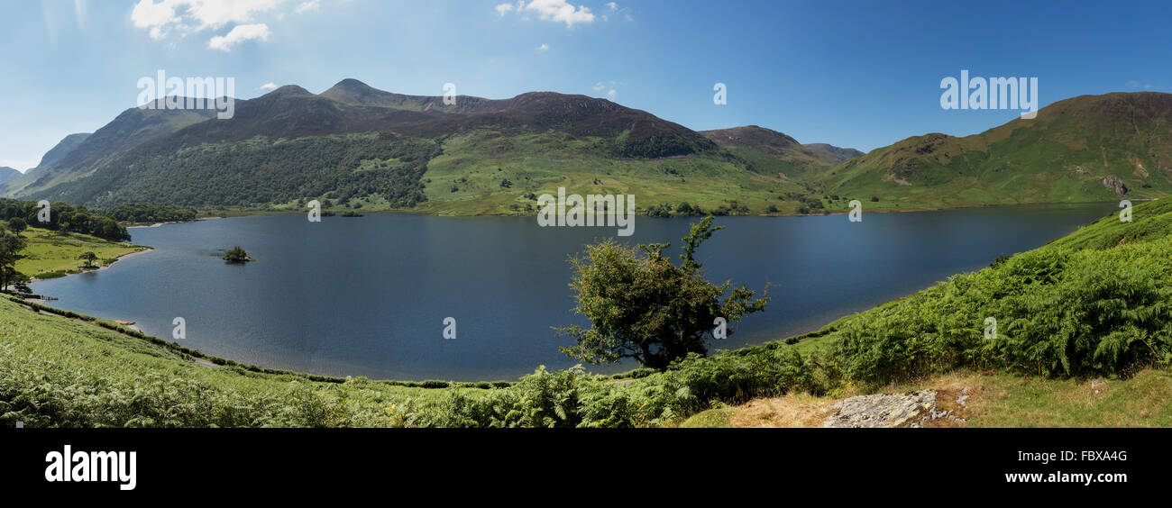 Reflection on Lake District hills in Crummock Stock Photo