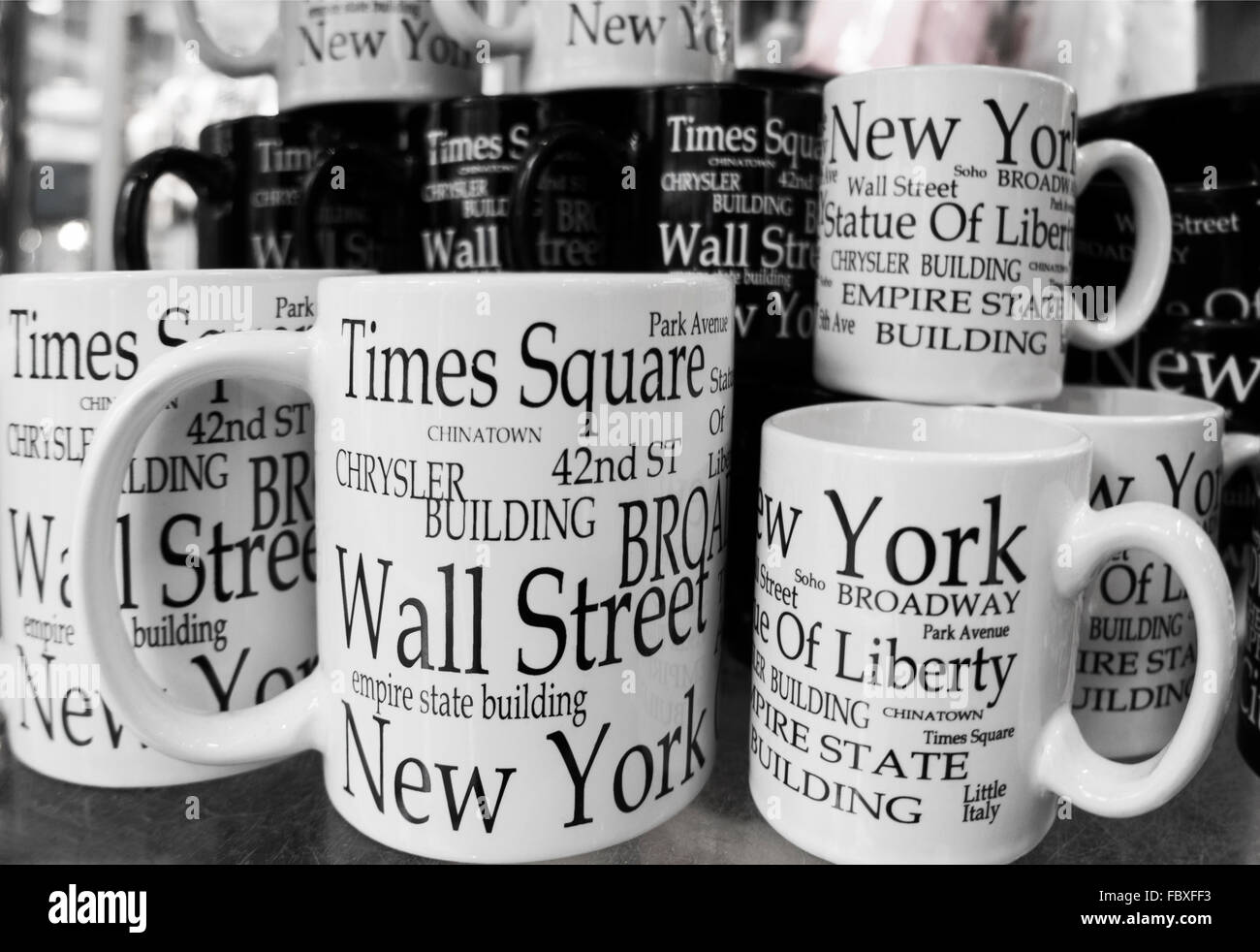 souvenir shop in Manhattan NYC Stock Photo Alamy