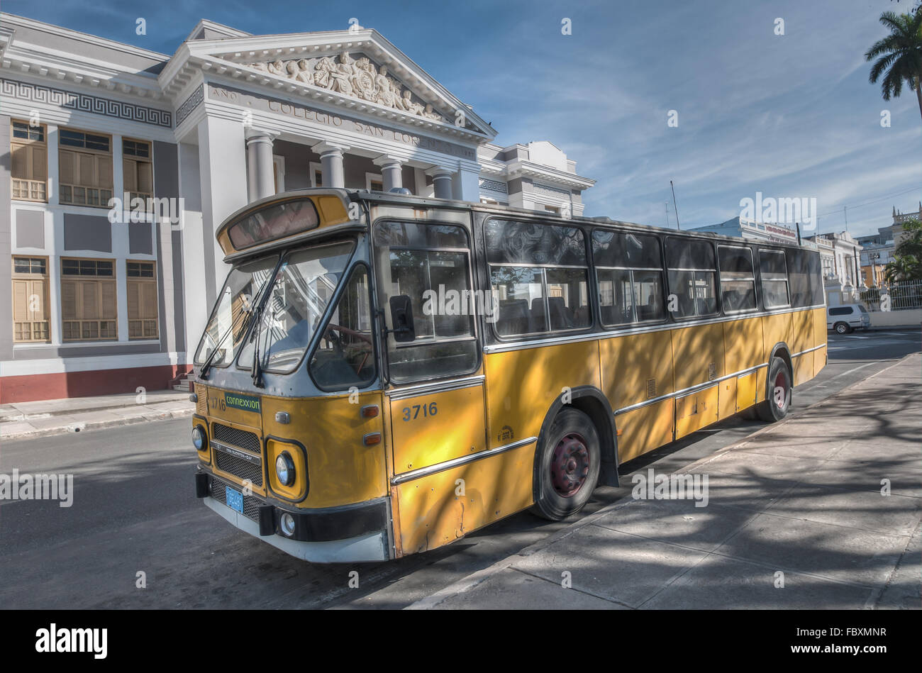 VV2084 Ikarus Bus - Santa Clara, Cuba, This is a scanned im…