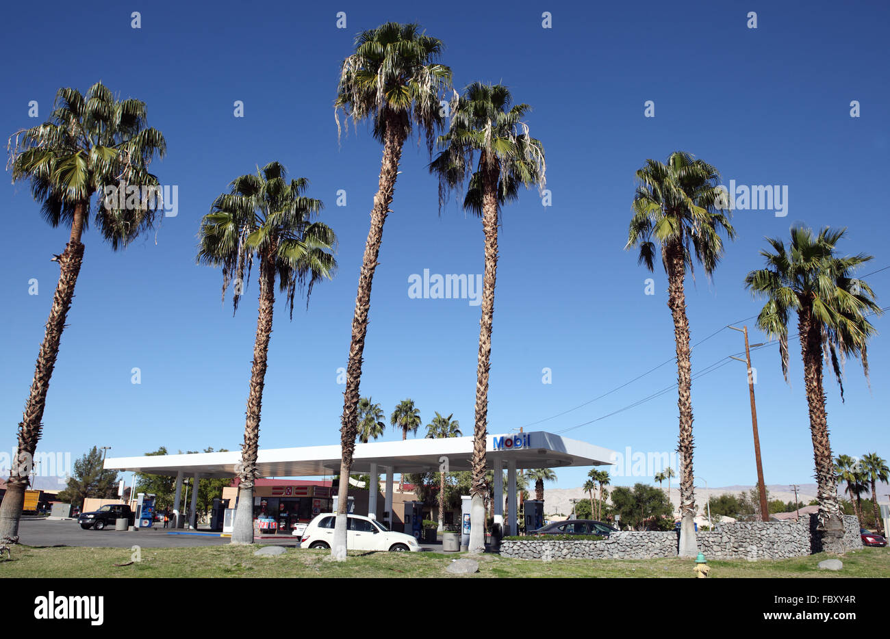 gas station in palm springs Stock Photo Alamy