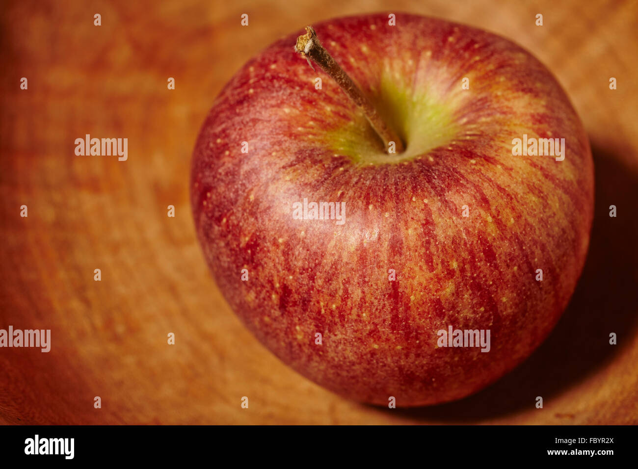 A single cameo apple Stock Photo Alamy