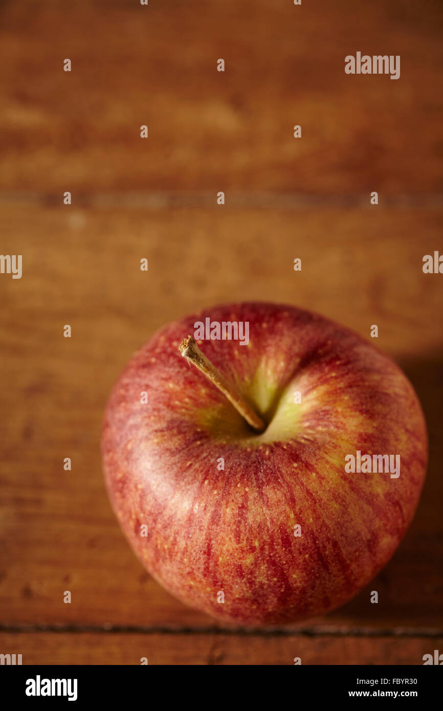 A single cameo apple Stock Photo Alamy