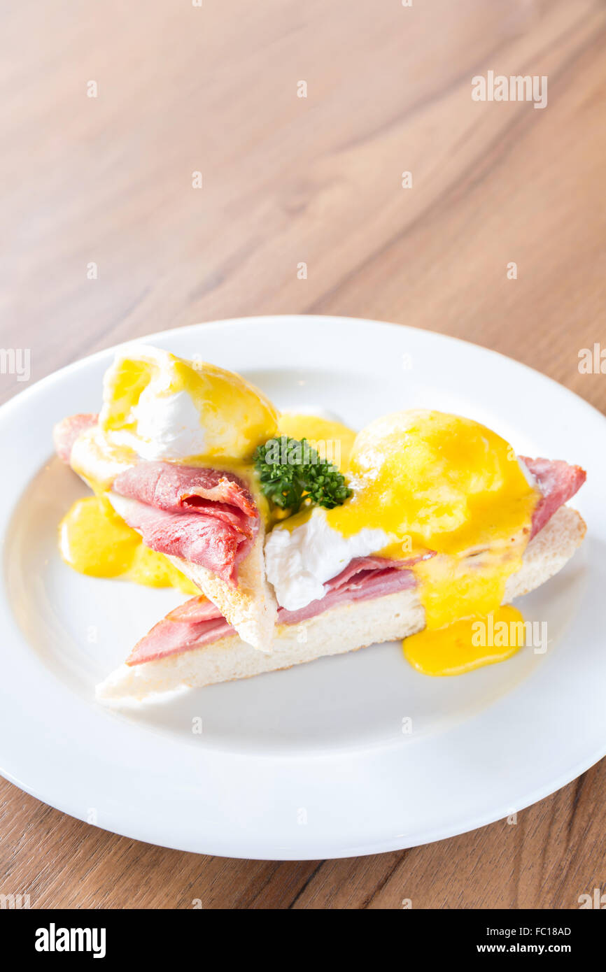 Eggs Benedict Ham Stock Photo Alamy
