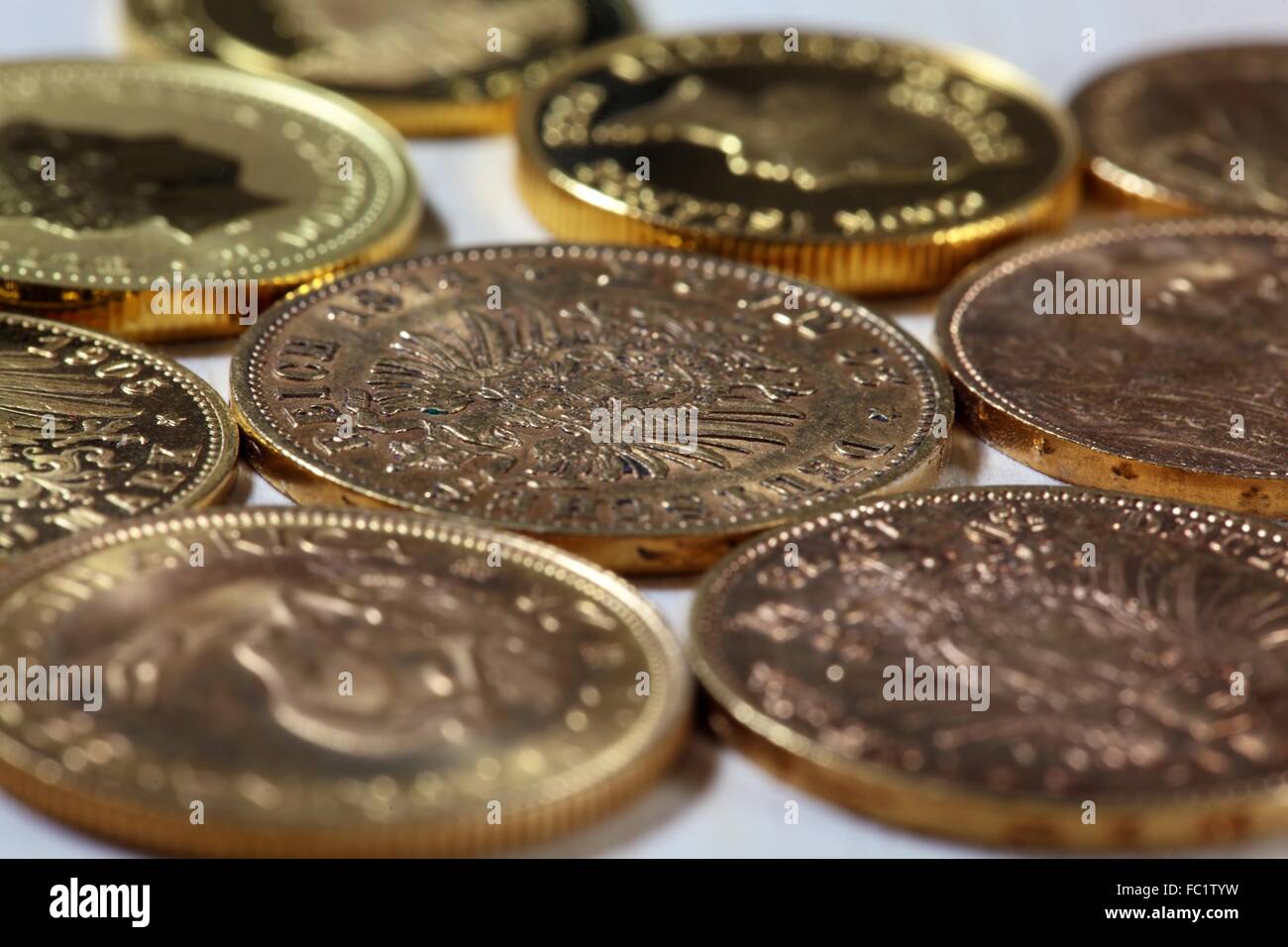 Antique gold coins hi-res stock photography and images - Alamy