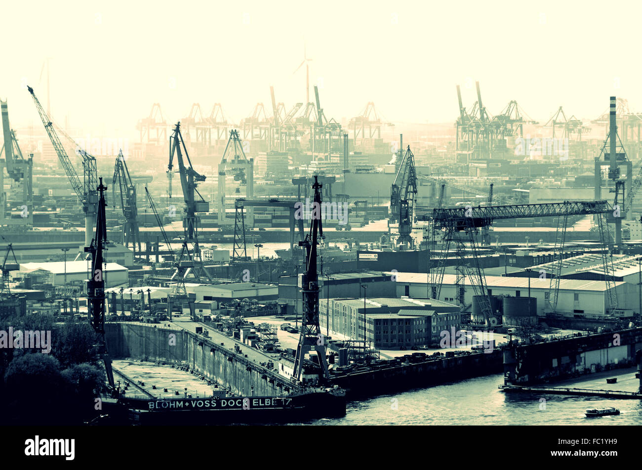 Hafen Hamburg mit Bohm und Voss Stock Photo