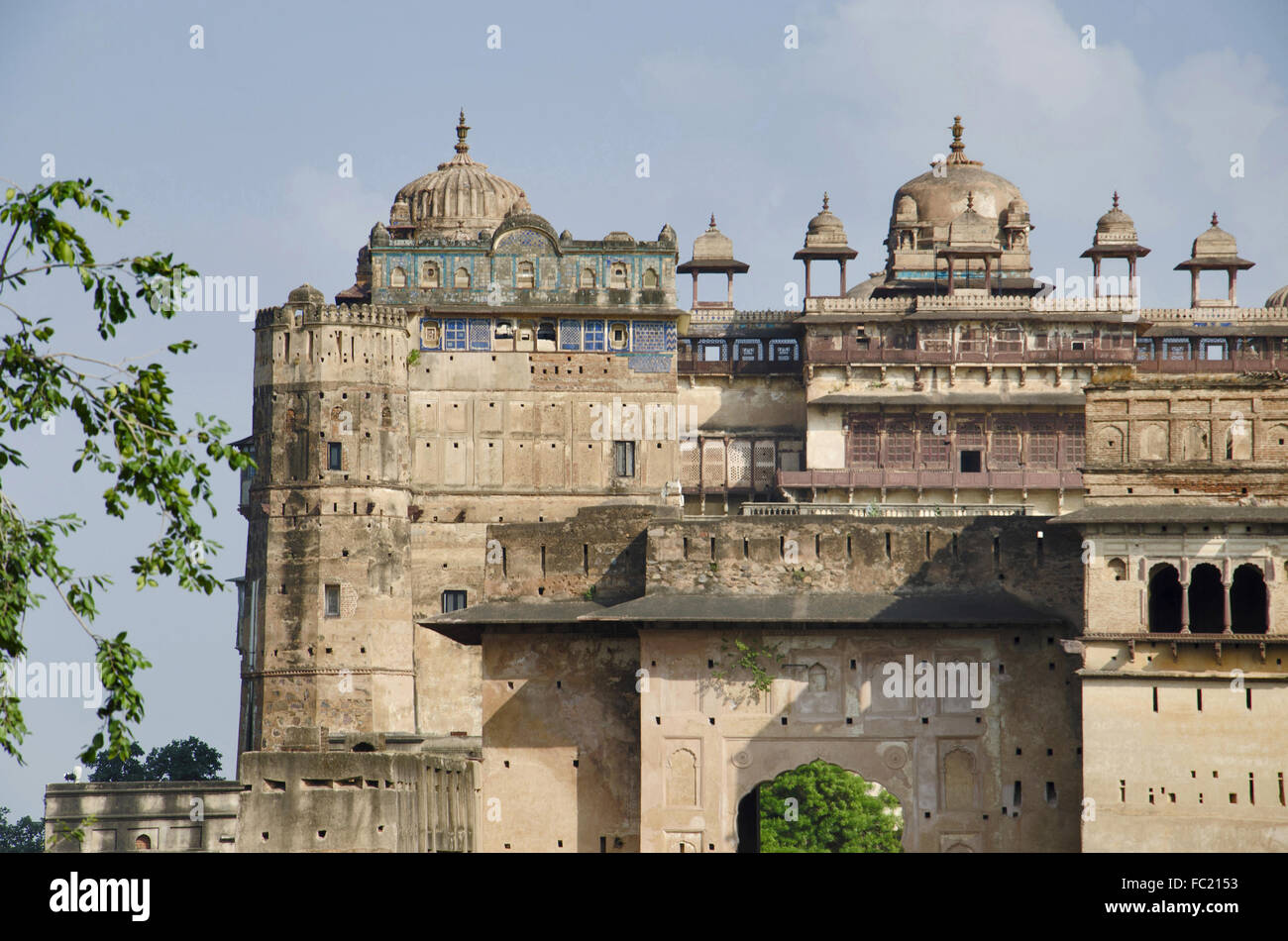 Exterior view of Orchha Palace (Fort). Orchha. Madhya Pradesh. India Stock Photo