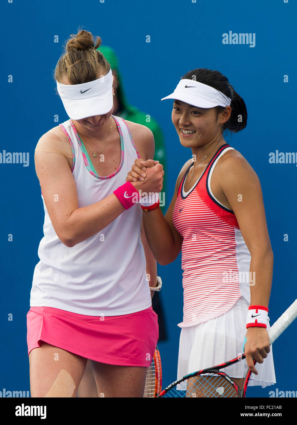 Melbourne, Australia. 20th Jan, 2016. Wang Yafan of China (R) and