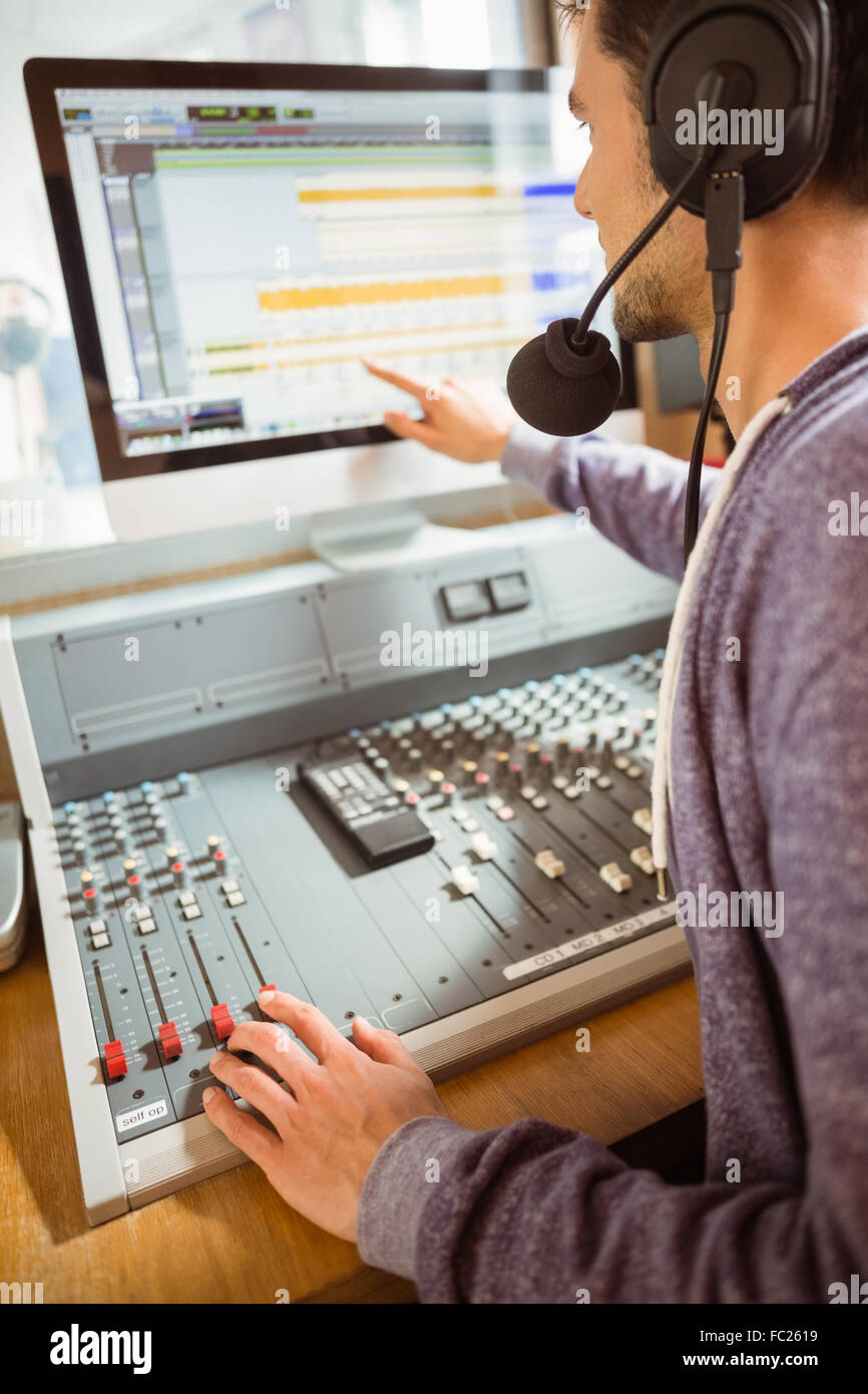 Student radio station hi-res stock photography and images - Alamy