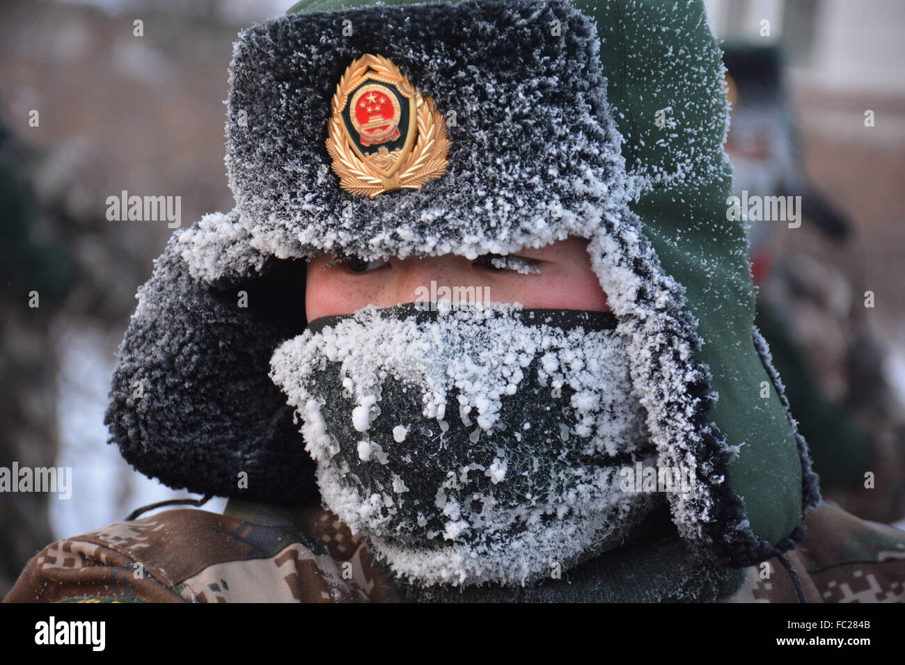 Армейский зим. Солдат зимой. Солдат зима. Шапка солдата. Русский солдат зимой.