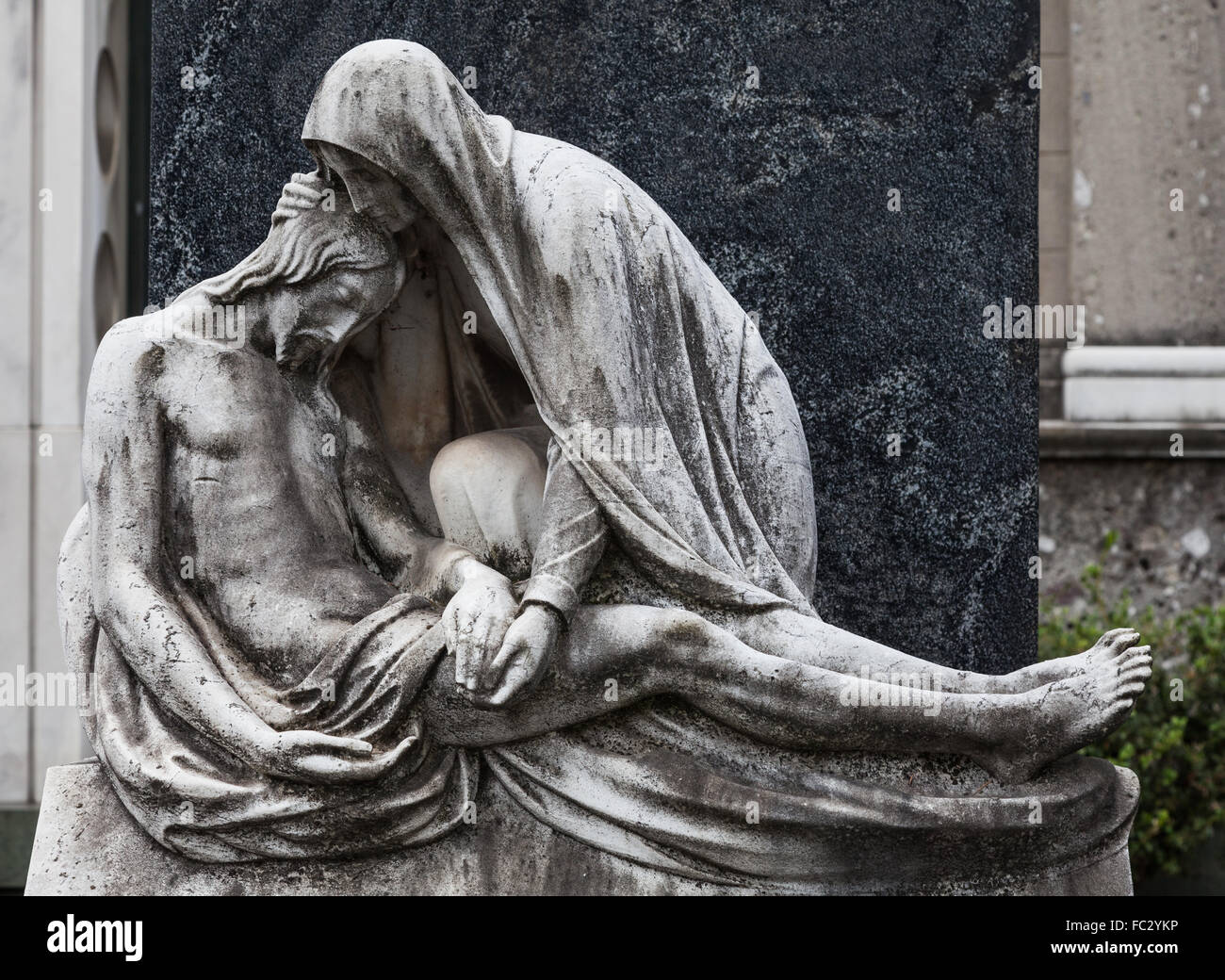 Old Cemetery statue Stock Photo - Alamy