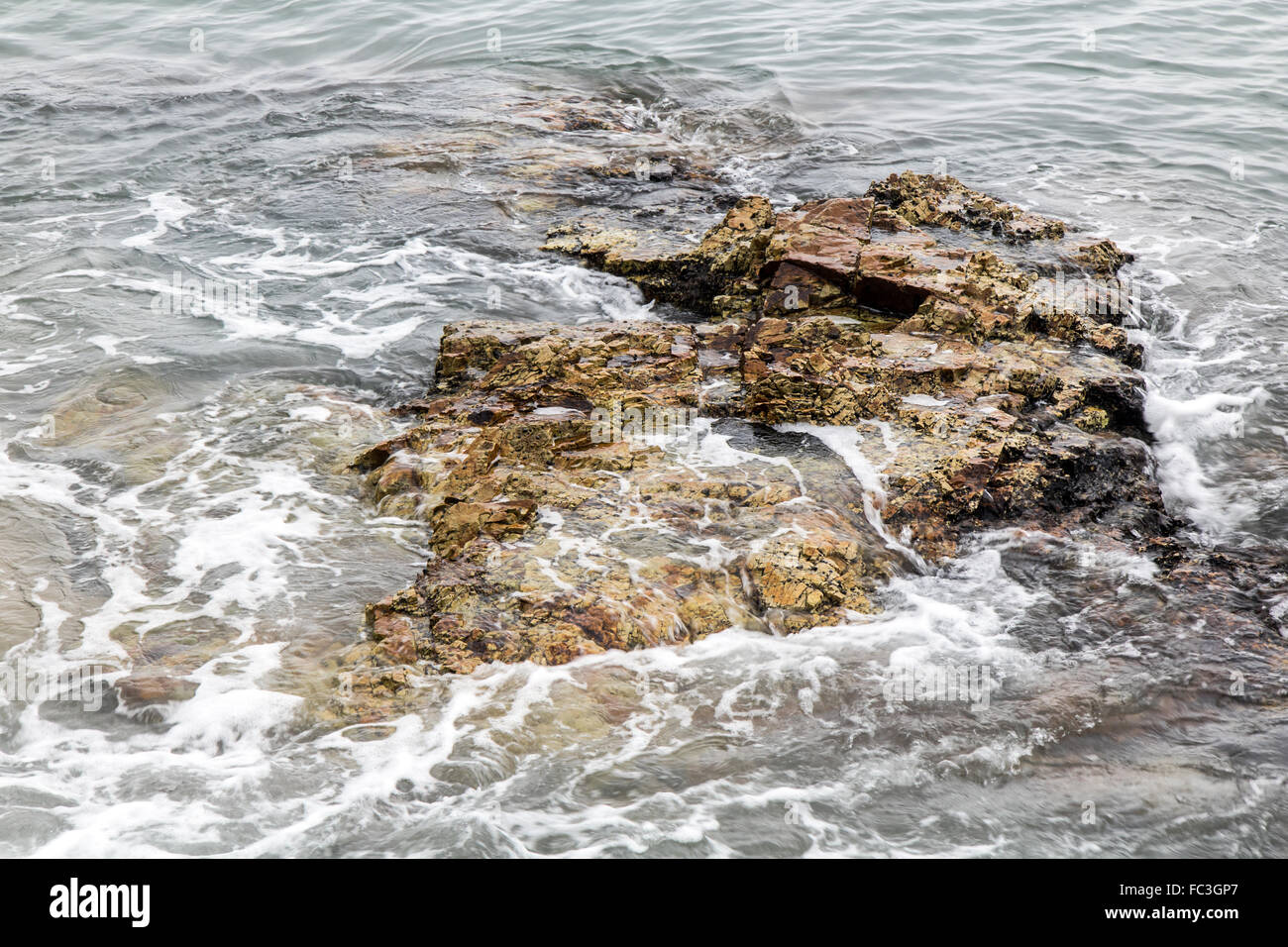 Reef waves hi-res stock photography and images - Alamy