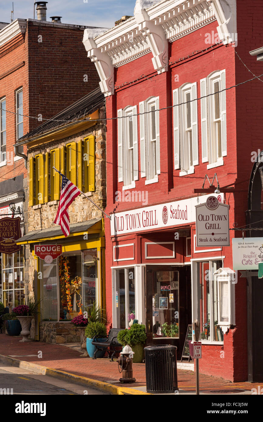 King Street in the historic colonial village of Leesburg, Virginia ...