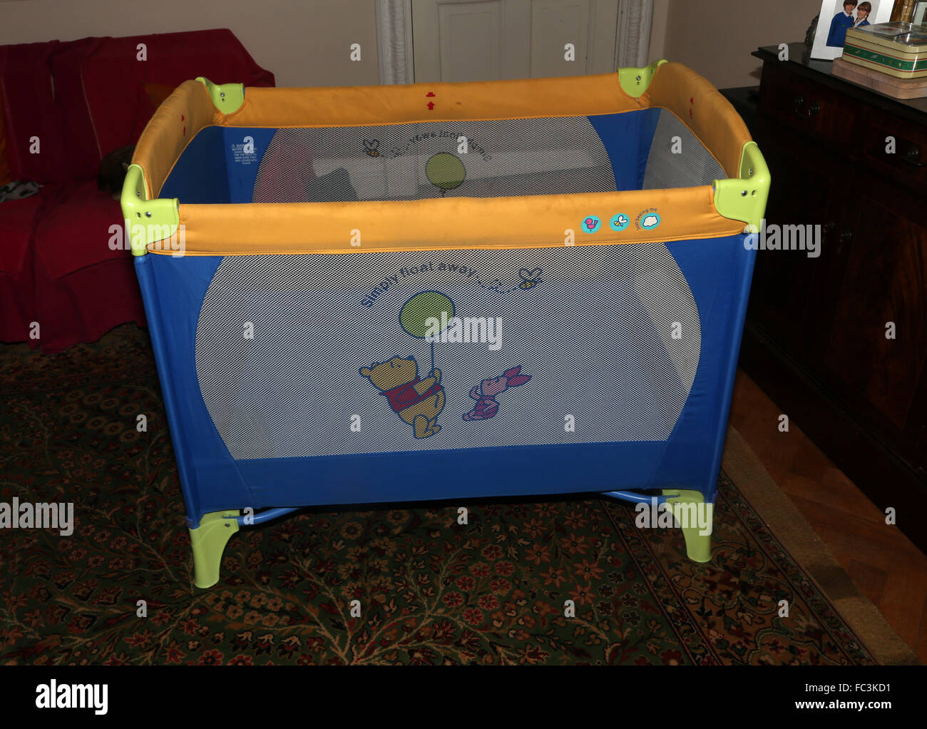 Winnie cot cheap