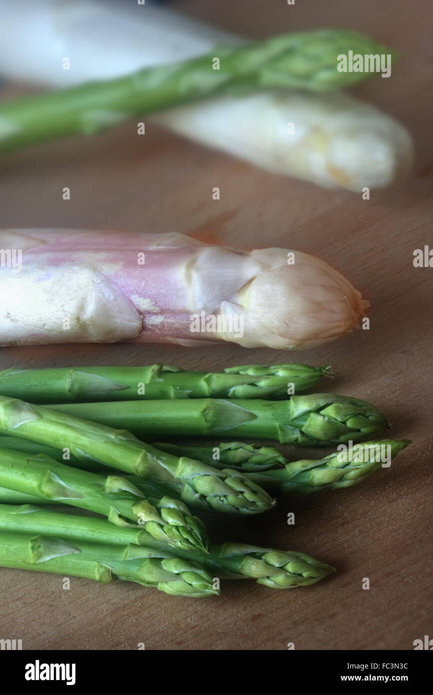 Asparagus, Wild Harvesting Stock Photo Alamy