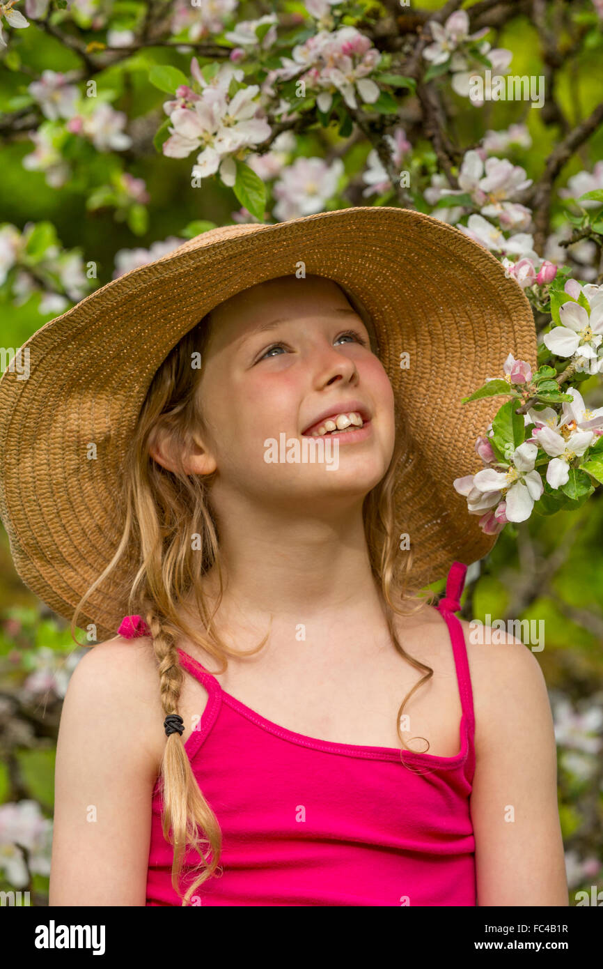 portrait of a little girl with a hat Stock Photo - Alamy