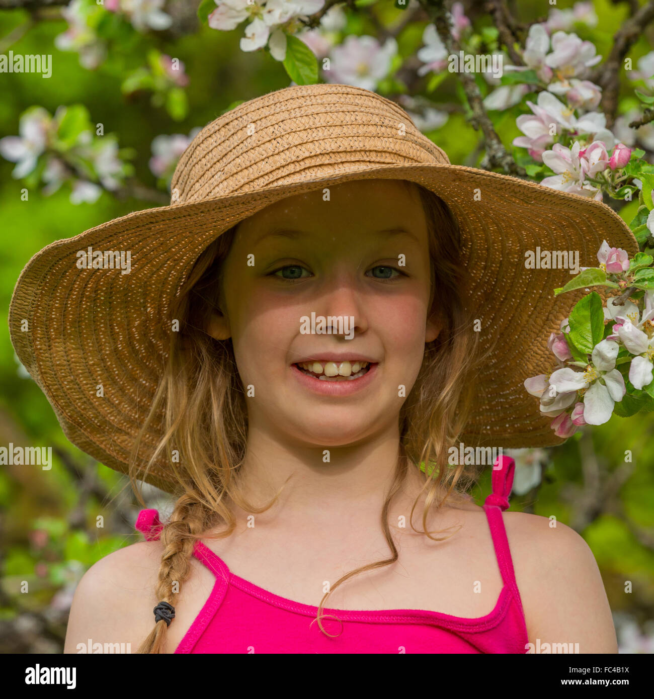 portrait of a little girl with a hat Stock Photo - Alamy