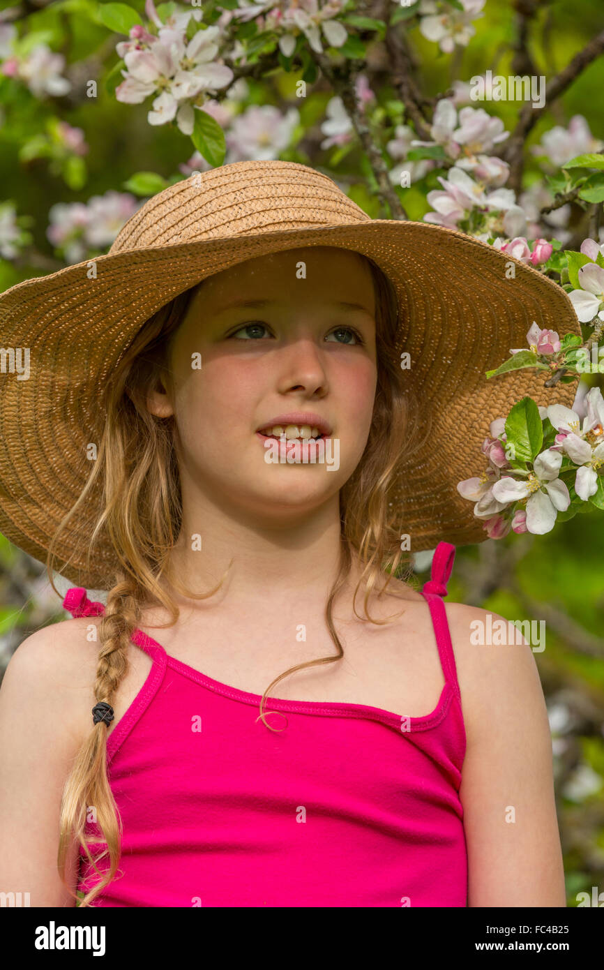 portrait of a little girl with a hat Stock Photo - Alamy