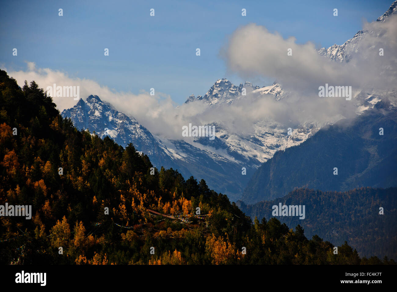 Meili Snow Mountain Range,Mingyong Glacier,Holy Kawagebo Peak worshiped ...