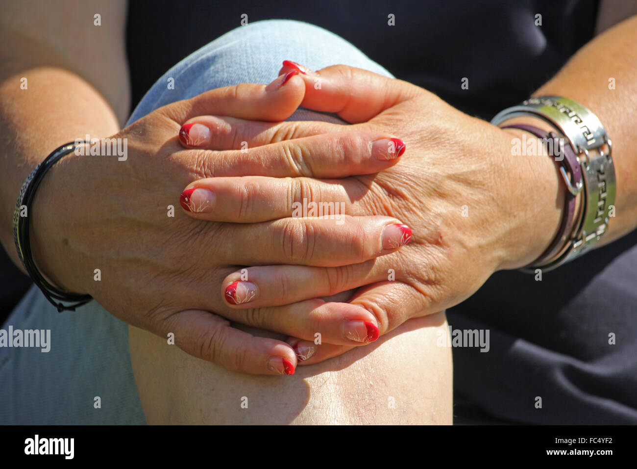 Woman frauenhaende hi-res stock photography and images - Alamy
